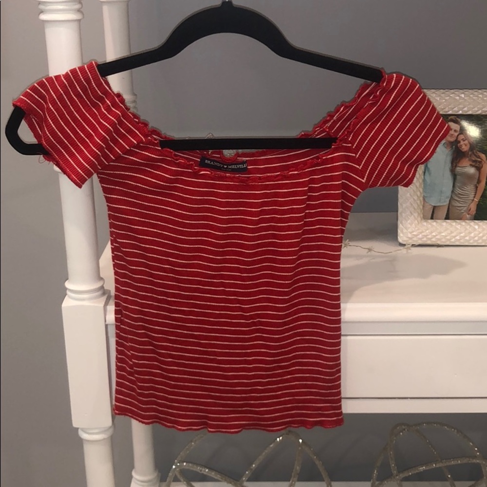 Brandy Melville off the shoulder shirt